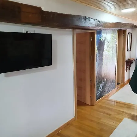 Holiday home Casa Cerralleiro. Casa Vacacional En Parada De Sil. Ribeira Sacra. Parada del Sil