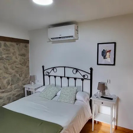 Casa Cerralleiro. Casa Vacacional En Parada De Sil. Ribeira Sacra. *