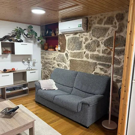 Casa Cerralleiro. Casa Vacacional En Parada De Sil. Ribeira Sacra.