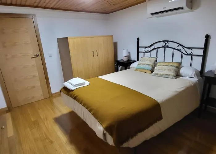 Feriehus Casa Cerralleiro. Casa Vacacional En Parada De Sil. Ribeira Sacra.