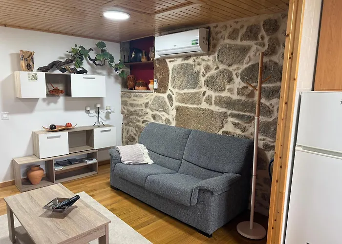 Casa Cerralleiro. Casa Vacacional En Parada De Sil. Ribeira Sacra.