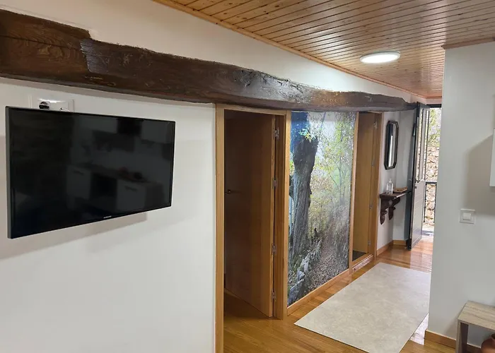 Casa Cerralleiro. Casa Vacacional En Parada De Sil. Ribeira Sacra. Feriehus